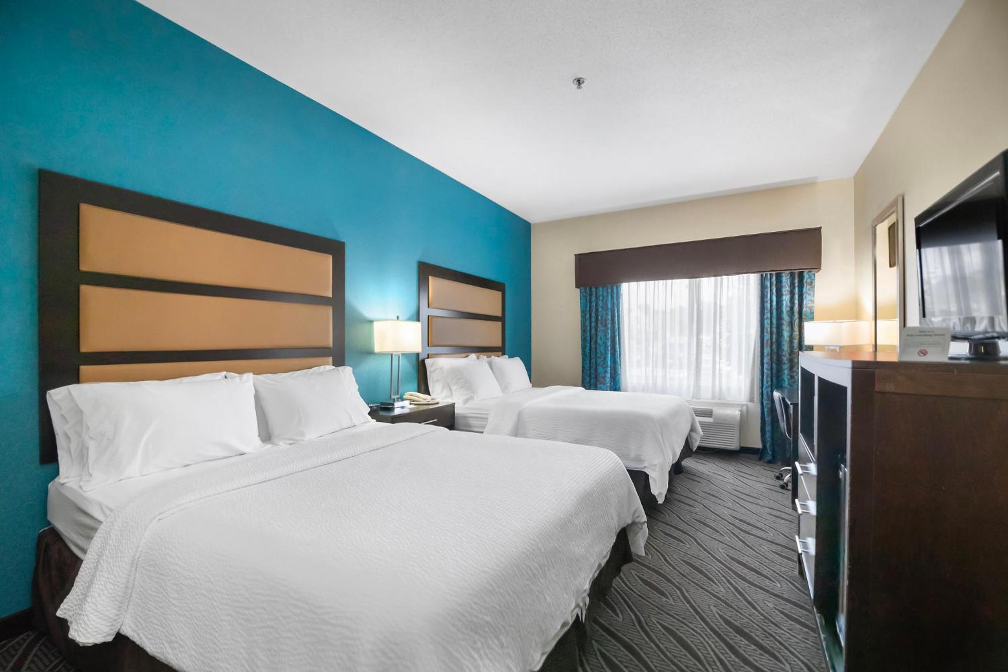 Holiday Inn Express - Ludlow - Chicopee Area By Ihg Buitenkant foto